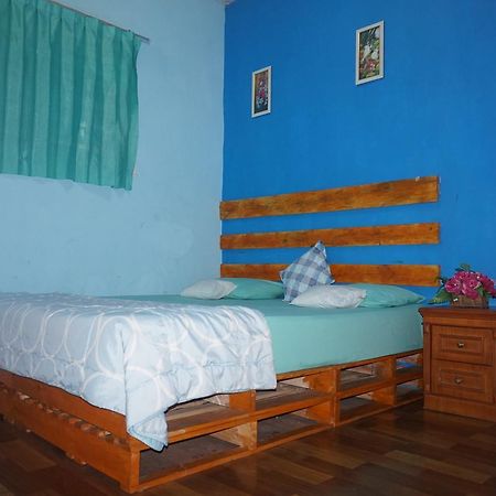 Kuala Namu Guest House Medan Esterno foto