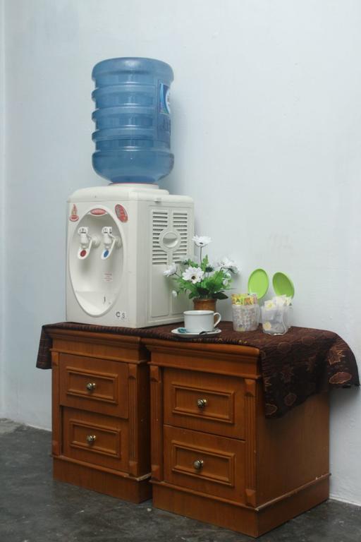 Kuala Namu Guest House Medan Esterno foto