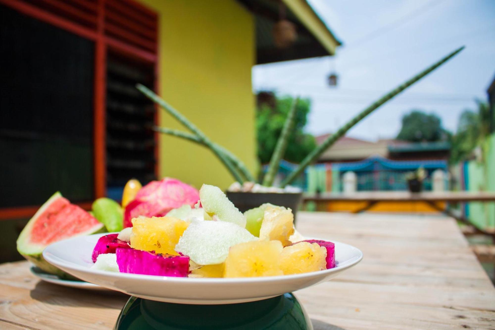 Kuala Namu Guest House Medan Esterno foto