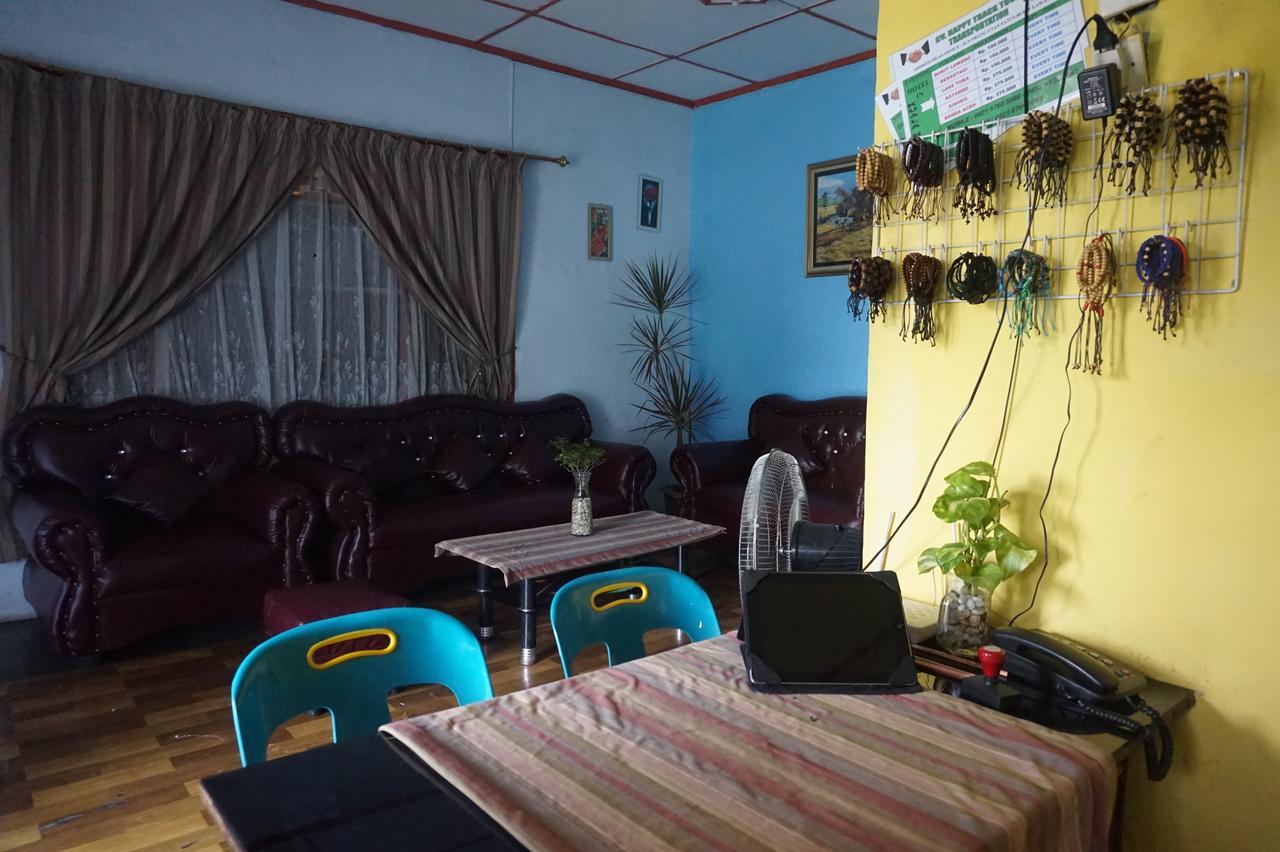Kuala Namu Guest House Medan Esterno foto